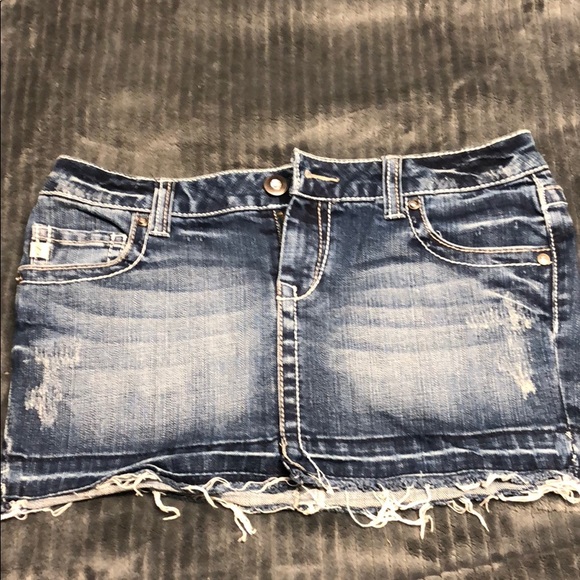 Mini jean skirt - Picture 1 of 3